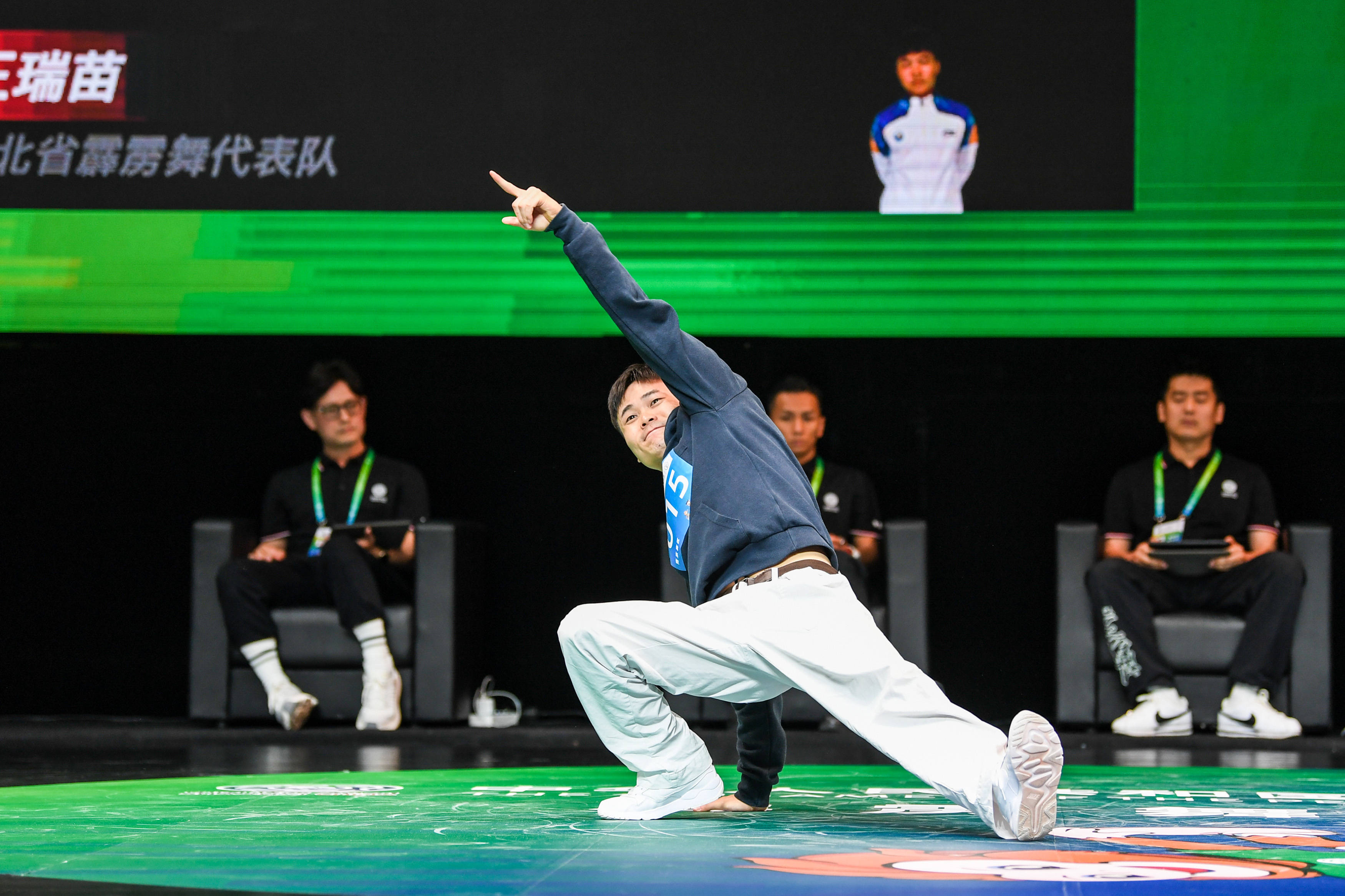 霹雳舞第二日赛况