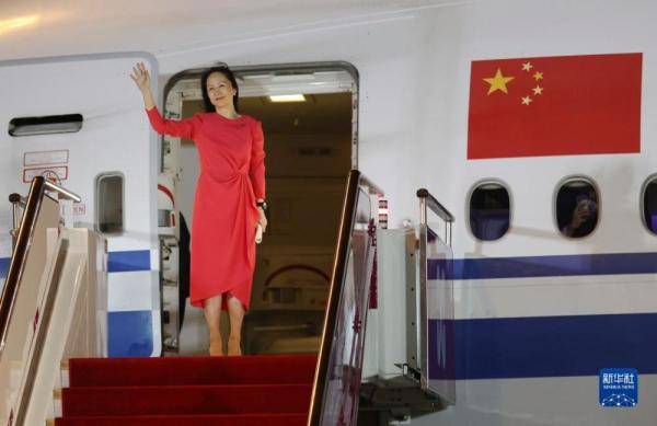 孟晚舟回家!日本网民:如果当年日本也能像中国一样……_与美国