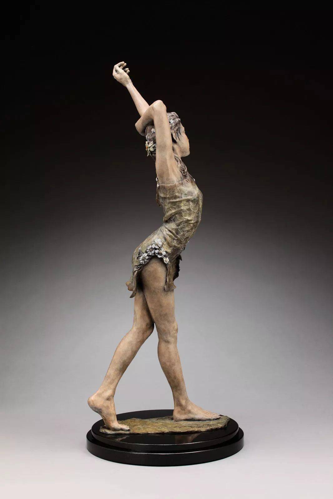 美女雕塑家angela