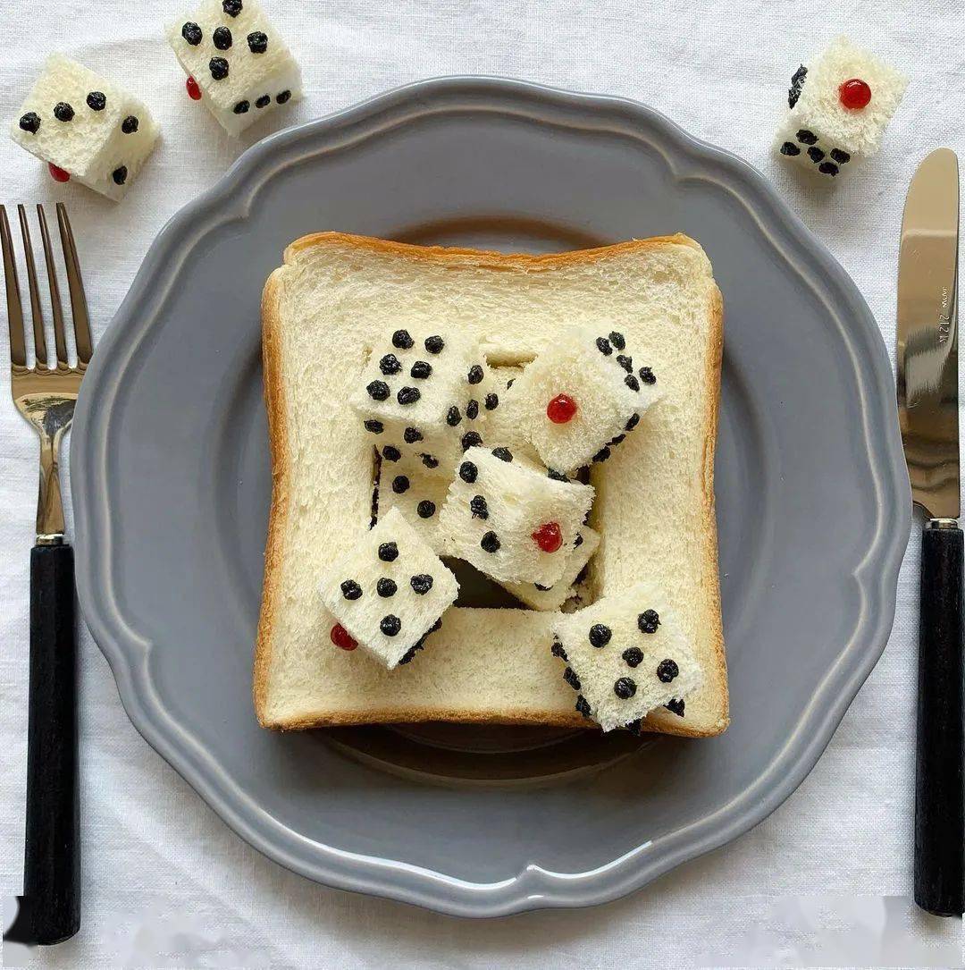 元气满满的一天从搞怪有趣的创意吐司面包开始