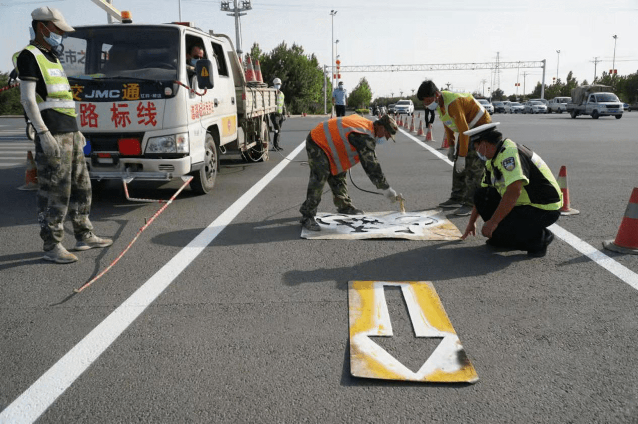 更安全有序人车分流斑马线你走对了吗