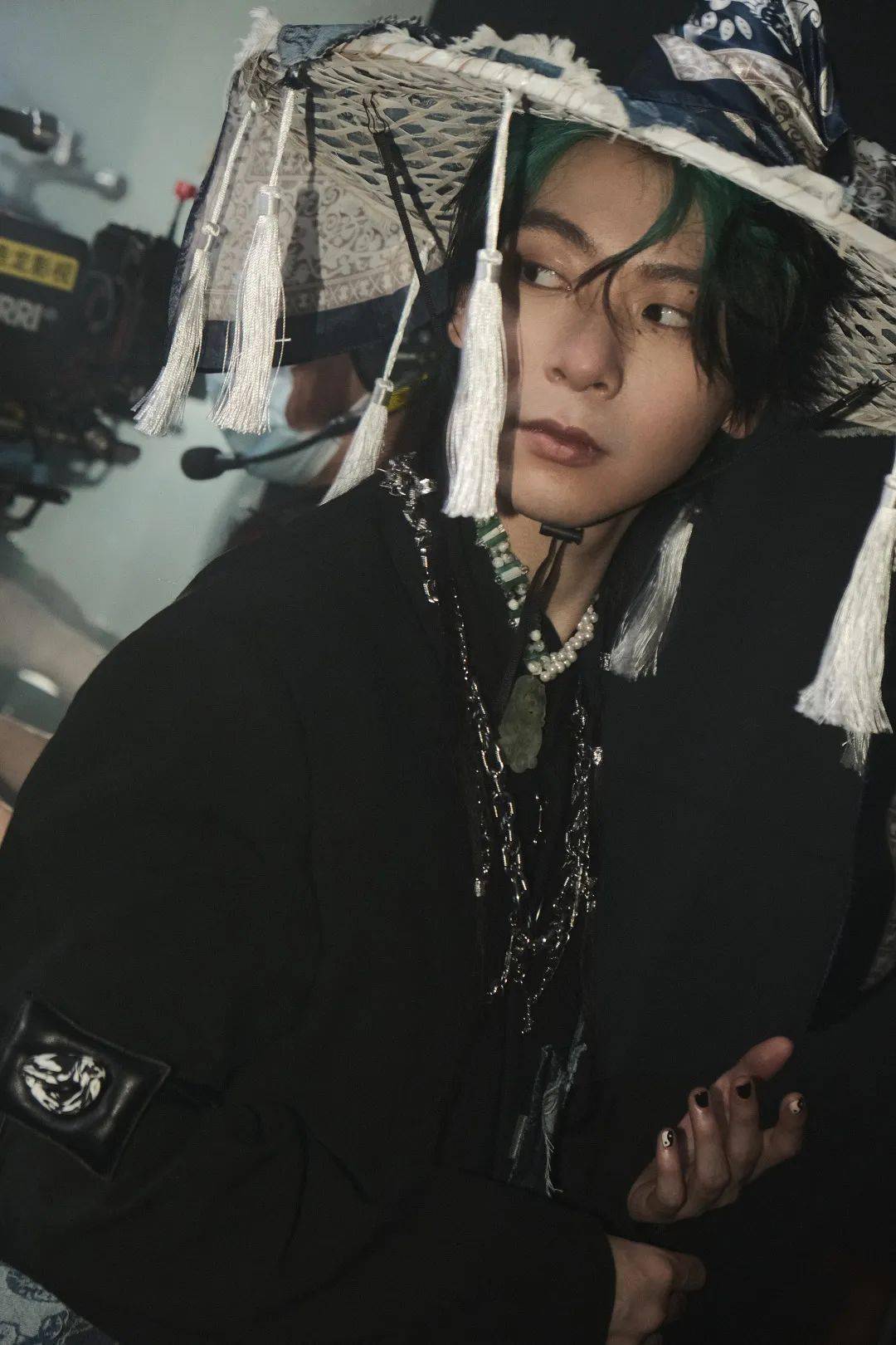 睽违一年零七个月,fox胡天渝第二张正规录音室专辑《称雄》终于问世!