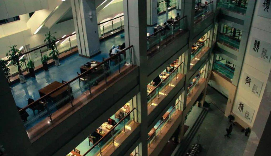 山东高校图书馆之"最",看看有你的学校吗?_大学