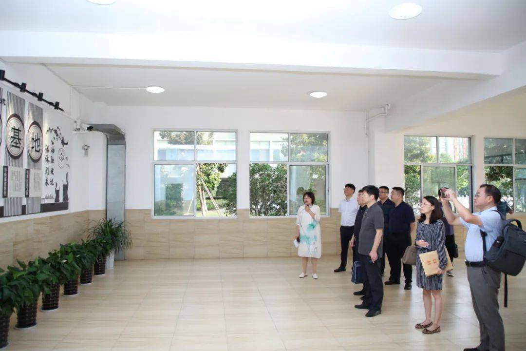 新丰中学 调研视导促提升乘风破浪勇前行 建设