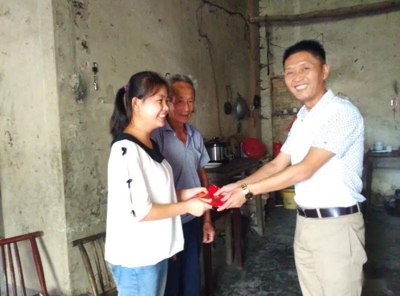 点赞!修水这个董事长荣获2020年度全国基层慈善人物荣誉称号