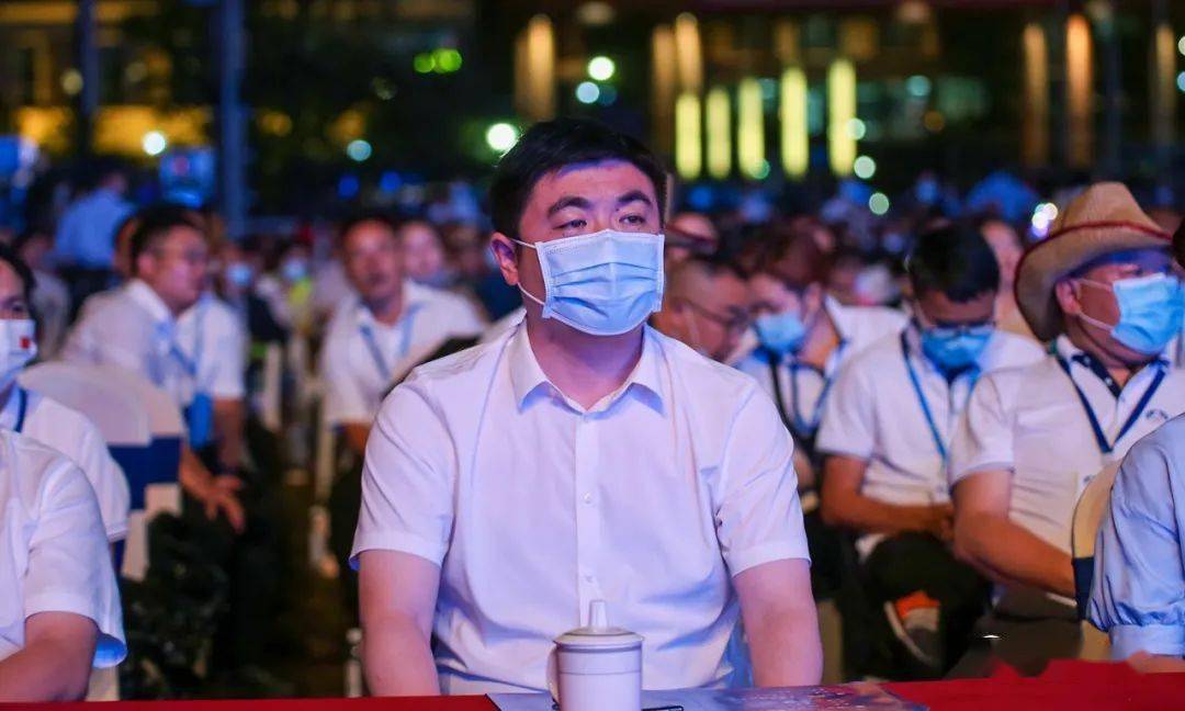 台江县委书记陈震率县委常委,县委宣传部部长,县委统战部部长潘年景