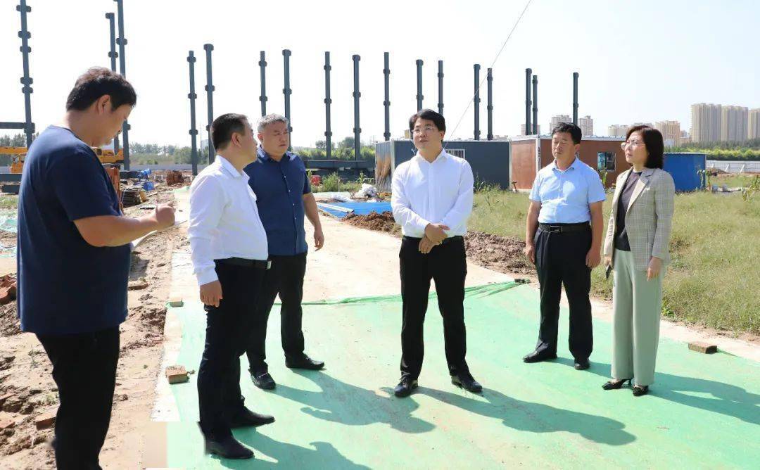 县委副书记县长黄会安就三改一拆项目建设和安全生产