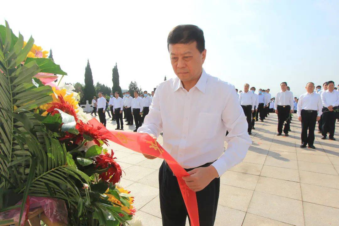 我市举行2021年烈士纪念日公祭仪式_陈永生