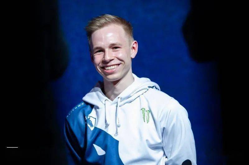 csgo选手九月红黑榜g2上榜三人比navi和小蜜蜂加起来都多