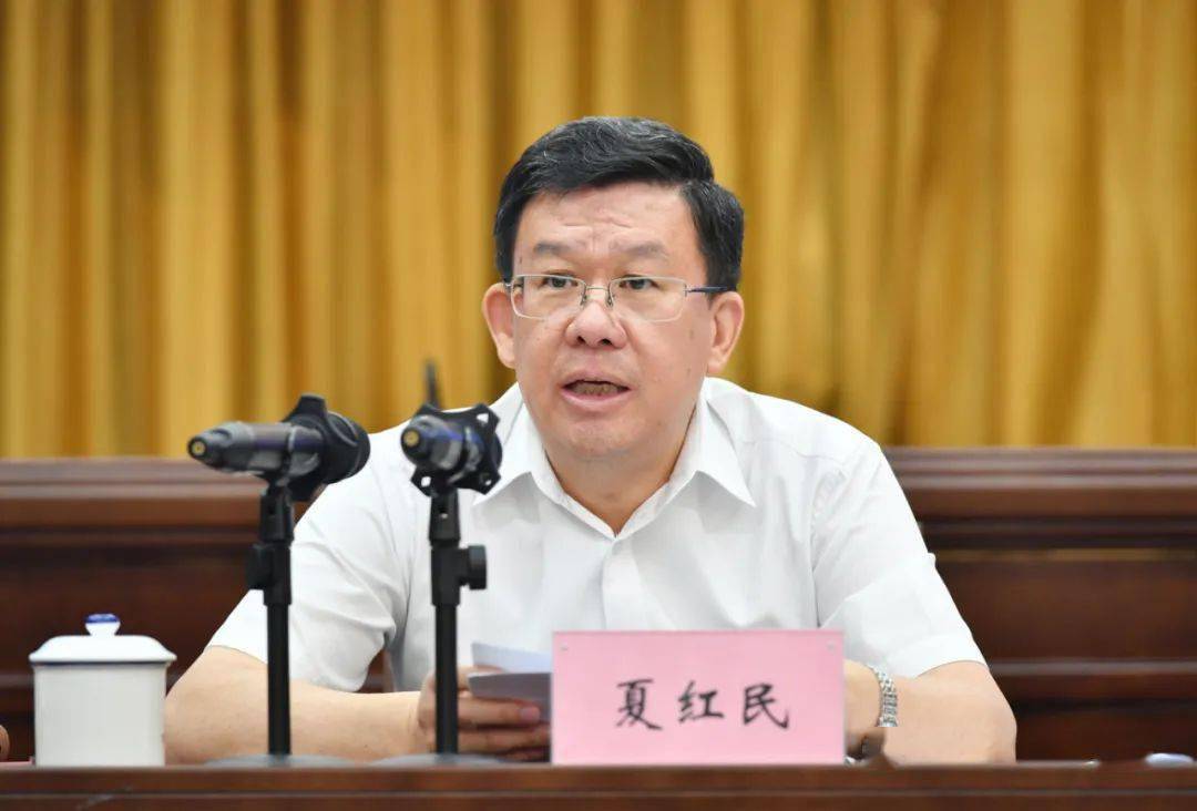 夏红民在旅游产业化推进情况监督工作座谈会上强调坚