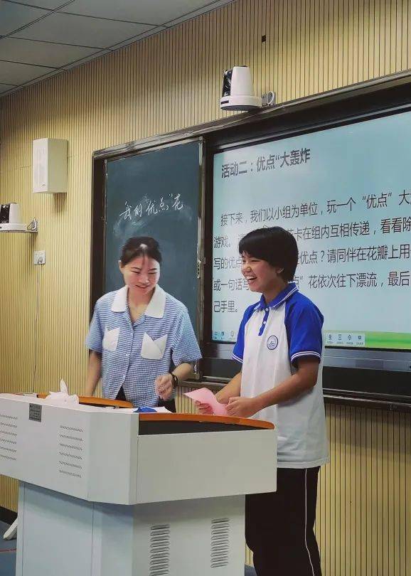 宁乡市教育研究中心深入宁乡一中滨江中学开展教育教学视导