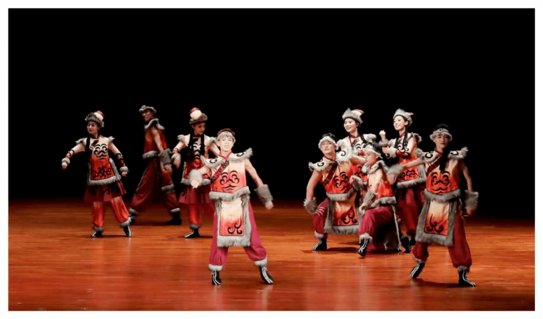 少数民族舞蹈完整版视频 9b81f2a37c084c4c9ff07ec4991e1b87.png