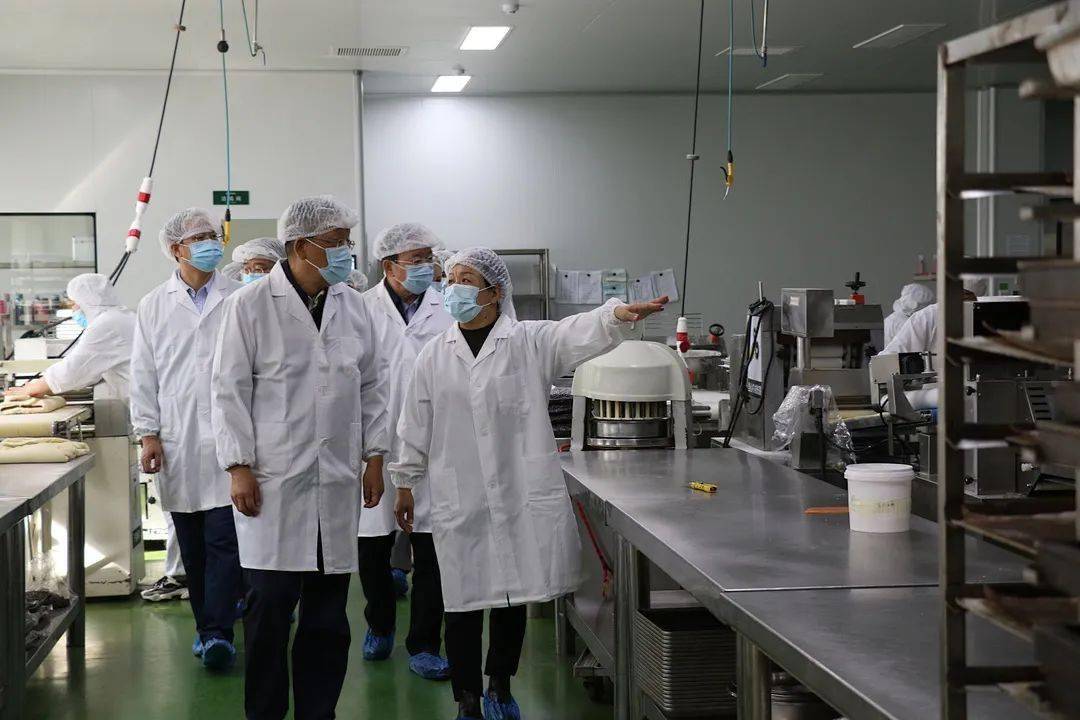 在呼和浩特市意林食品有限公司为切实做好国庆期间食品安全监管工作