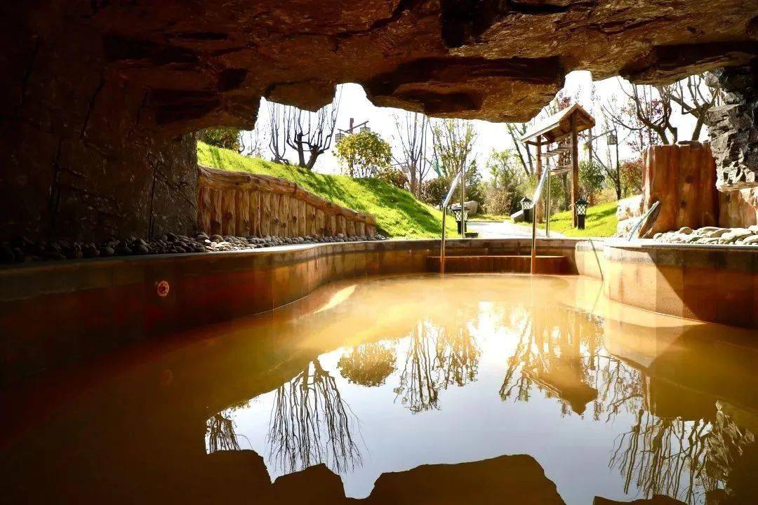 《那山那水我代言》天气渐凉,来兰州新区泡温泉吧