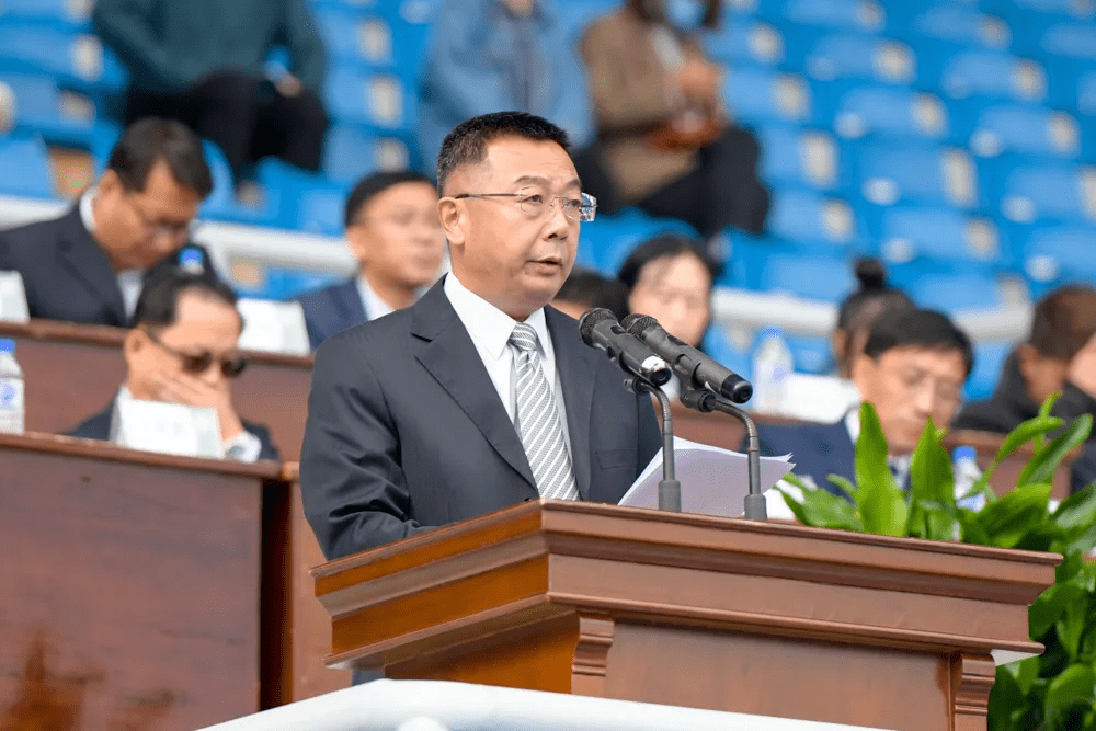 获各级,各类奖励名单;学生工作部部长王延鹏宣读我校本专科学生获各级