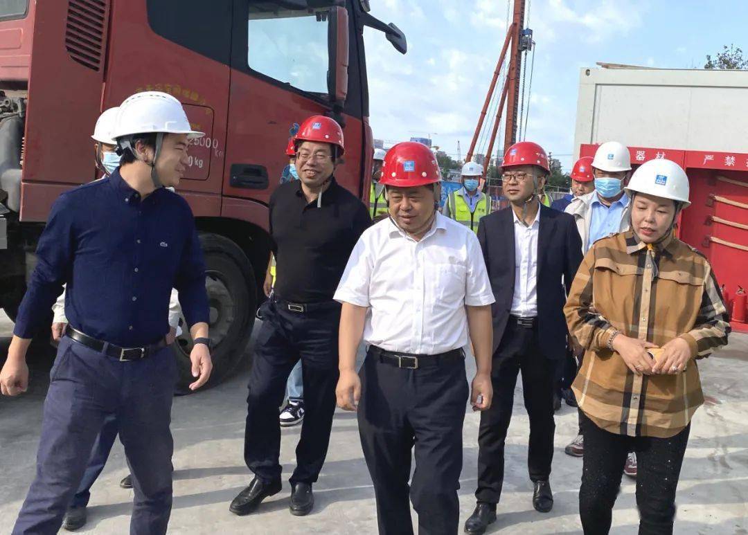 10月1日上午,公司党委书记,董事长张万宾赴北方分公