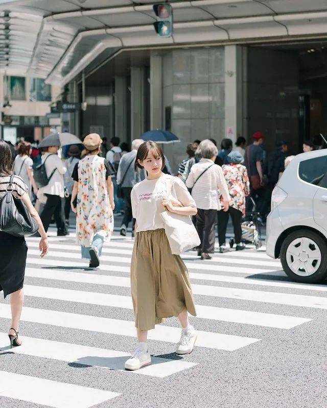 80 个日常照 pose !跟着拍超上镜!_姿势