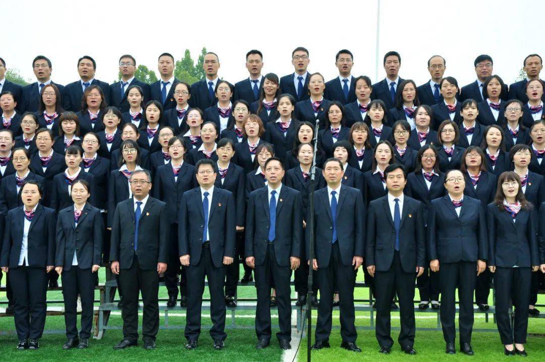 稷山县稷王中学第十四届校园田径运动会圆满成功