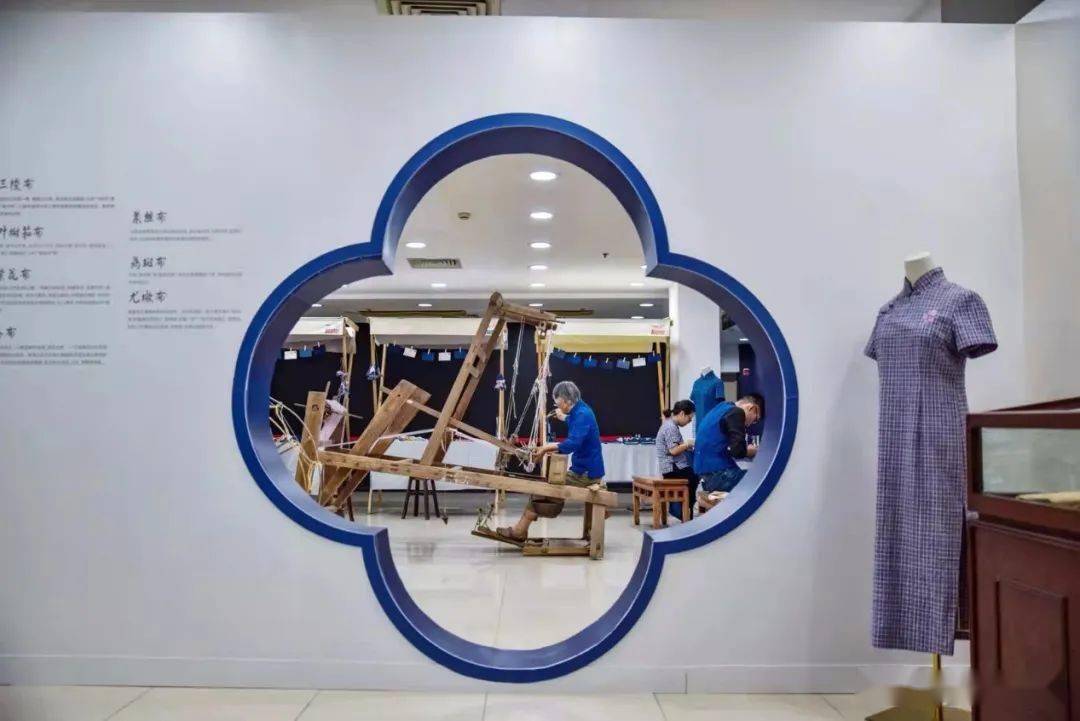 时尚曾是全球时尚鼻祖的松江布，70多年后“回归”永安百货 | 封面回访