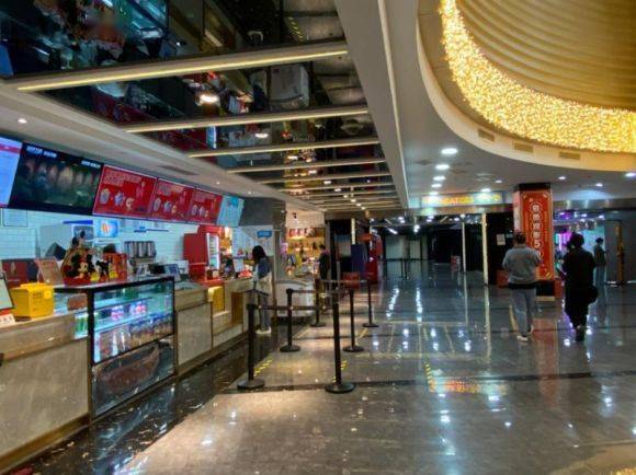 电影|2021影院国庆档无战事，只剩“两强”争票房