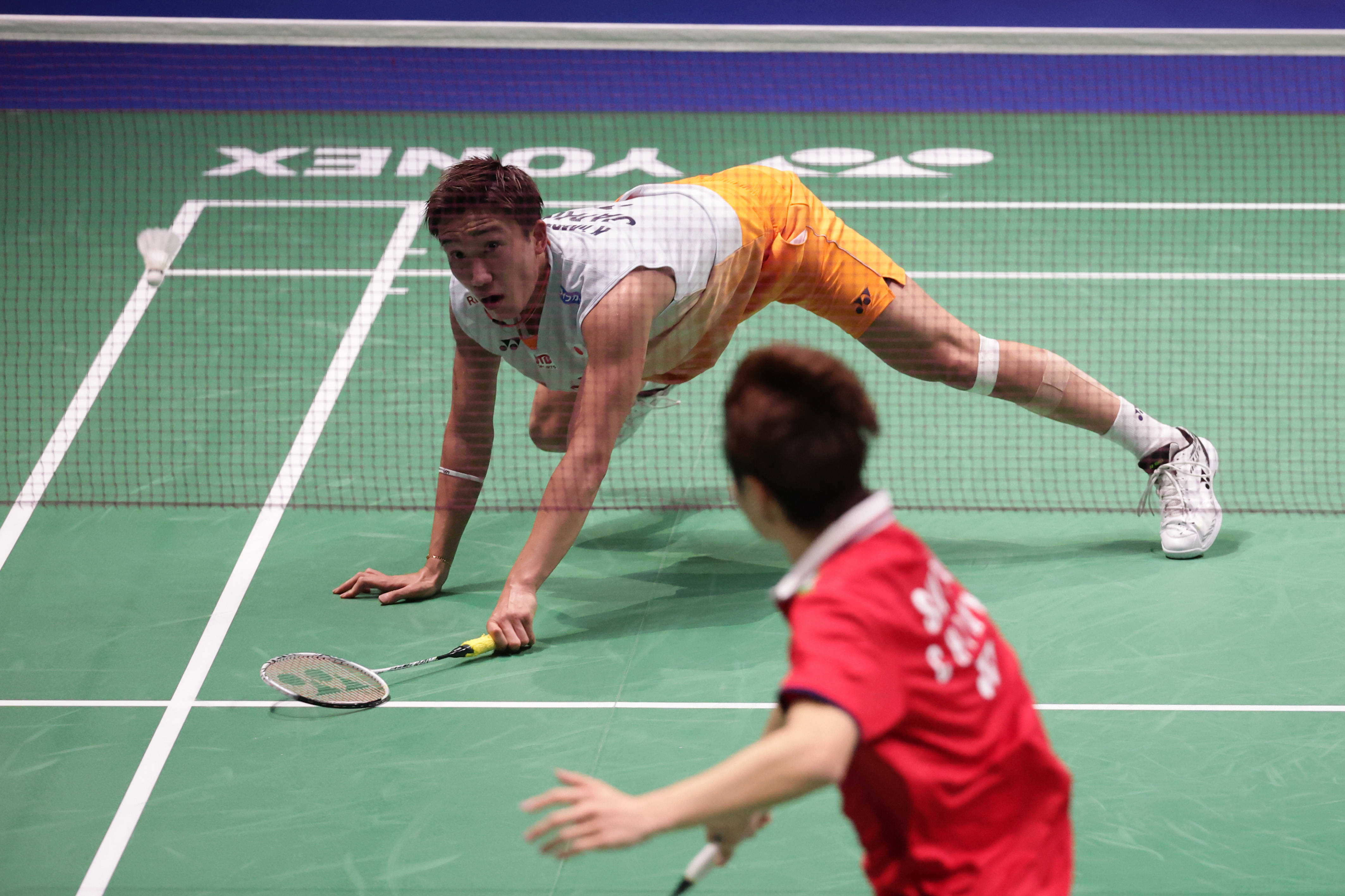 当日,在芬兰万塔举行的2021苏迪曼杯羽毛球混合团体赛决赛中,中国队