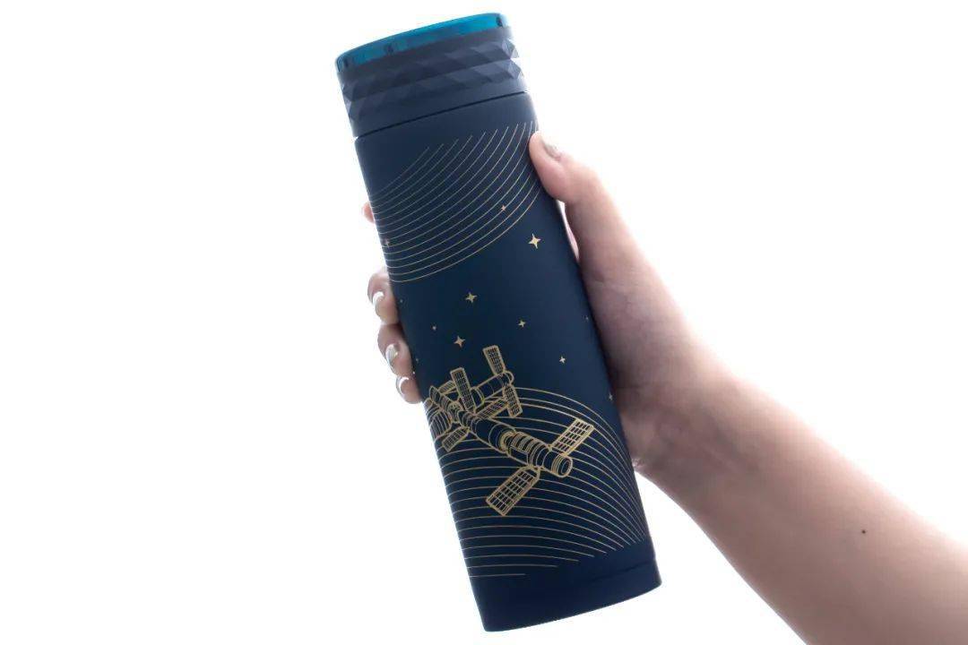 保温杯|造导弹的航天科工搞了款保温杯,60秒开水变温水