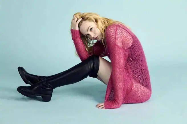 色调 复古优雅又贵气的「洋红紫」谁不爱呢