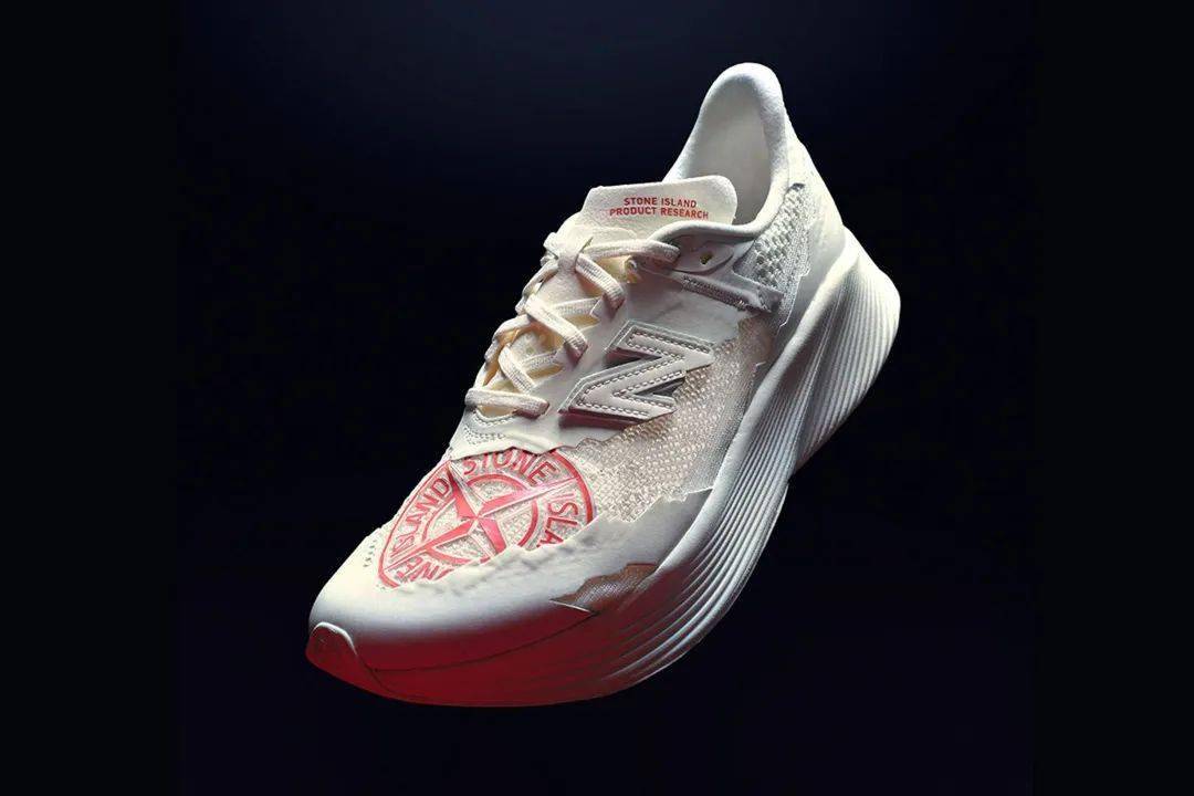 Dead 潮鞋速递|石头岛的开篇惊喜!国内的朋友要做好准备了