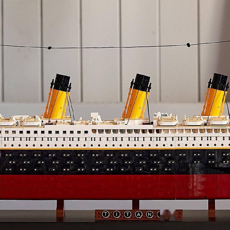 拼装模型排行_乐高推出泰坦尼克号拼装模型9090块颗粒售价5499元