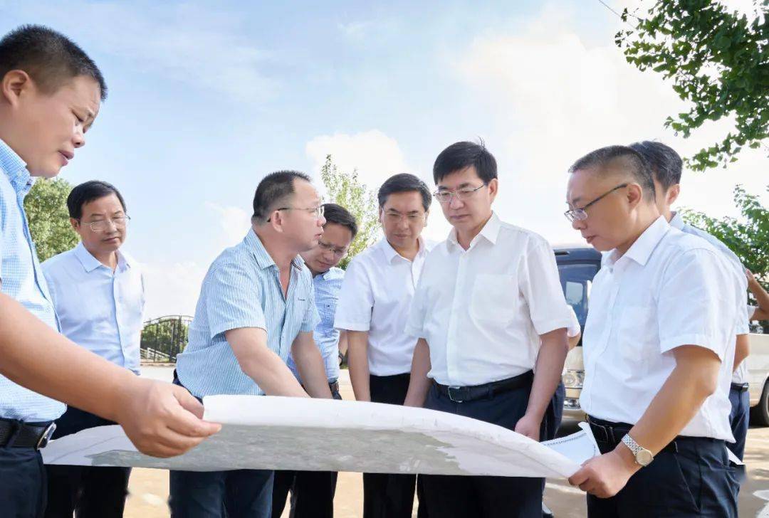 陈龙在石门农垦场调研:打造现代农业示范园 描绘乡村振兴新画卷