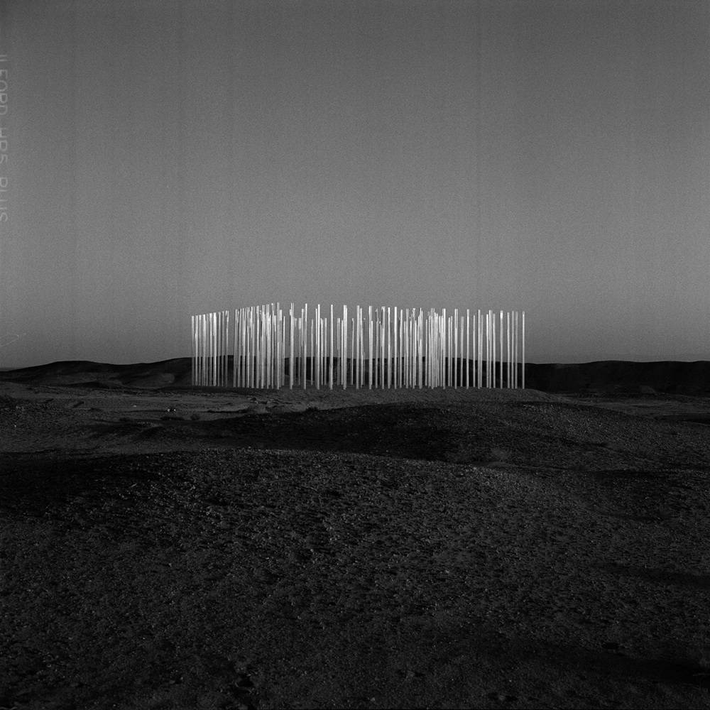 幅照片《昨天堂》：山河故人情怀落在严明身上