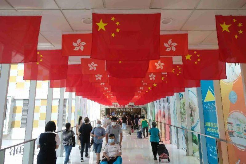 香港多个网站新增国徽