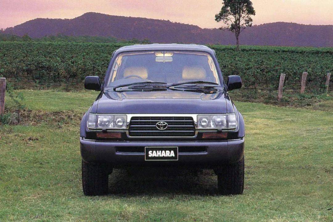 有路就有丰田车其辉的陆地巡洋舰lc80测评