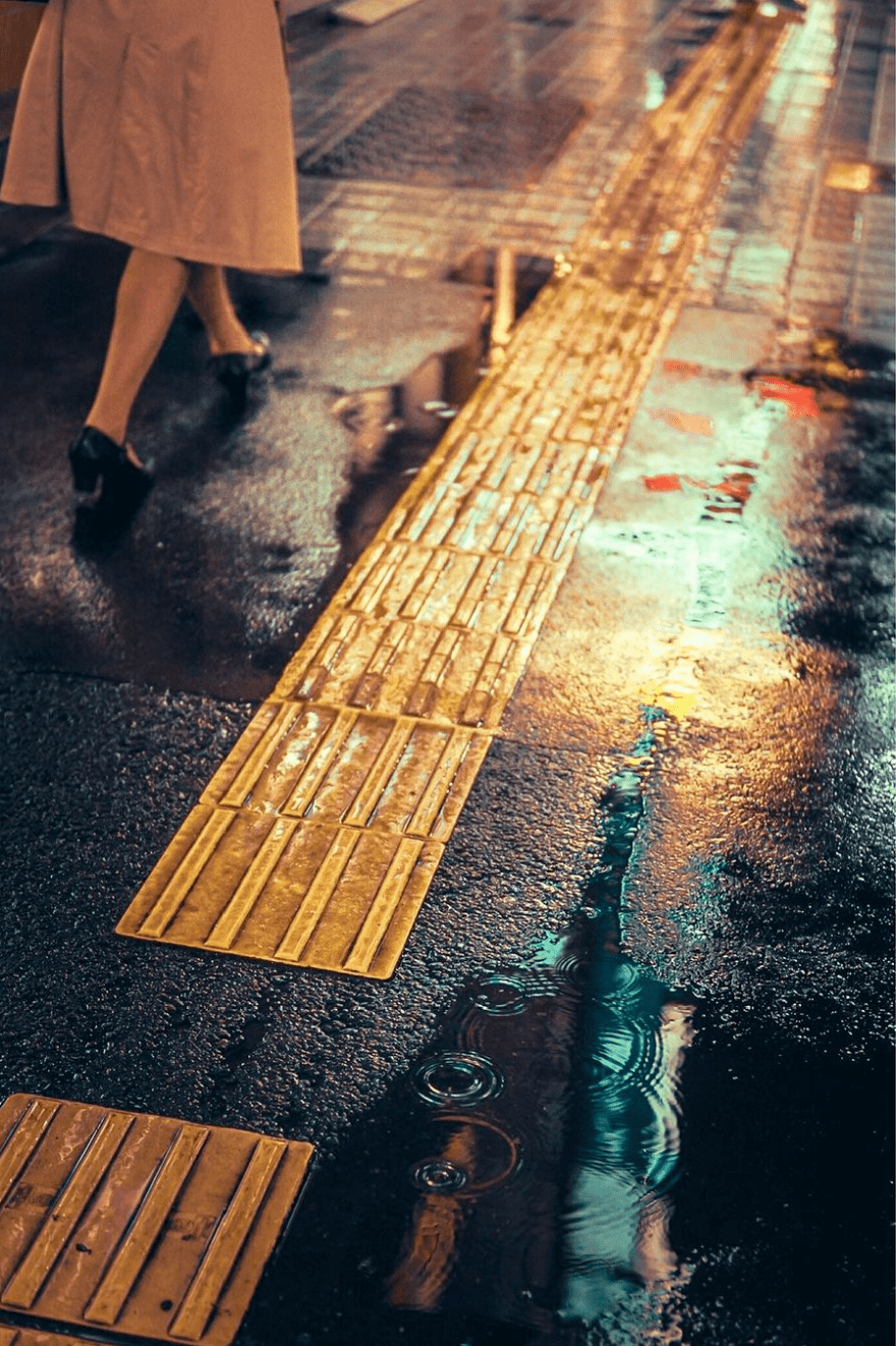 雨天街头如何拍出电影感