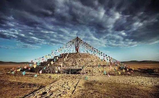 消息资讯如何巧妙安排照片中人、景、物的位置？