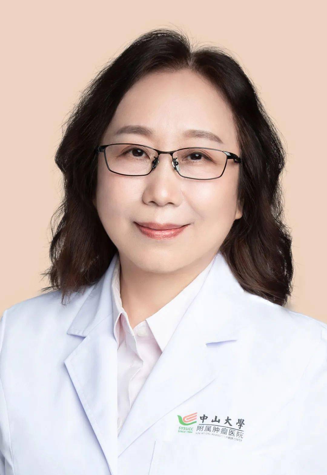 张蓓,中山大学肿瘤防治中心综合中医科主任,主任医师,博士后合作导师