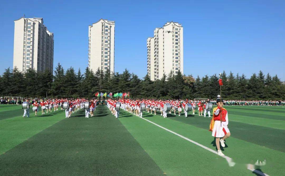 龙小体育全参与大场面超震撼龙山小学秋季运动会隆重举行
