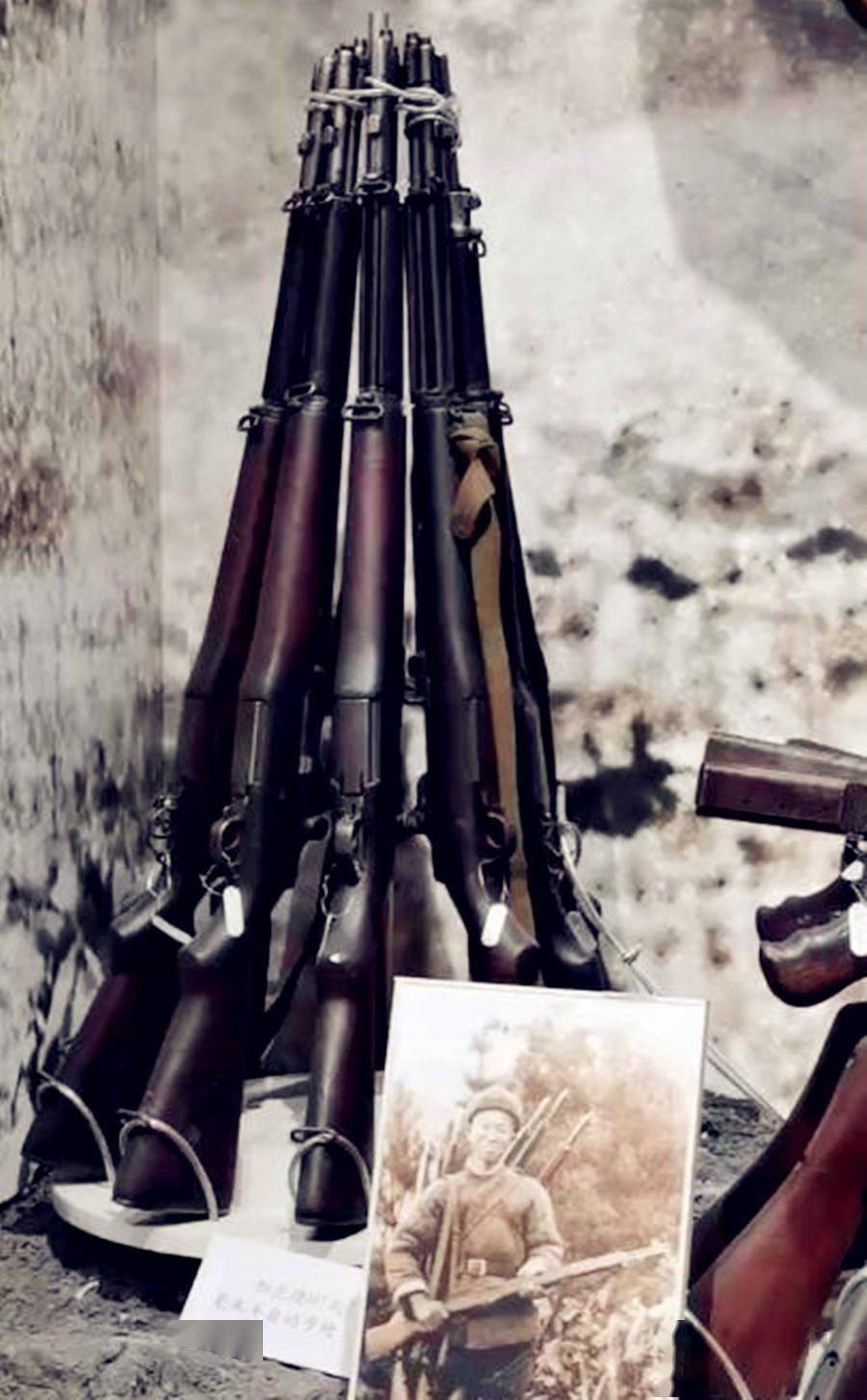 1950年的美军步兵师武器,比起国军的"美械军",要强多少?