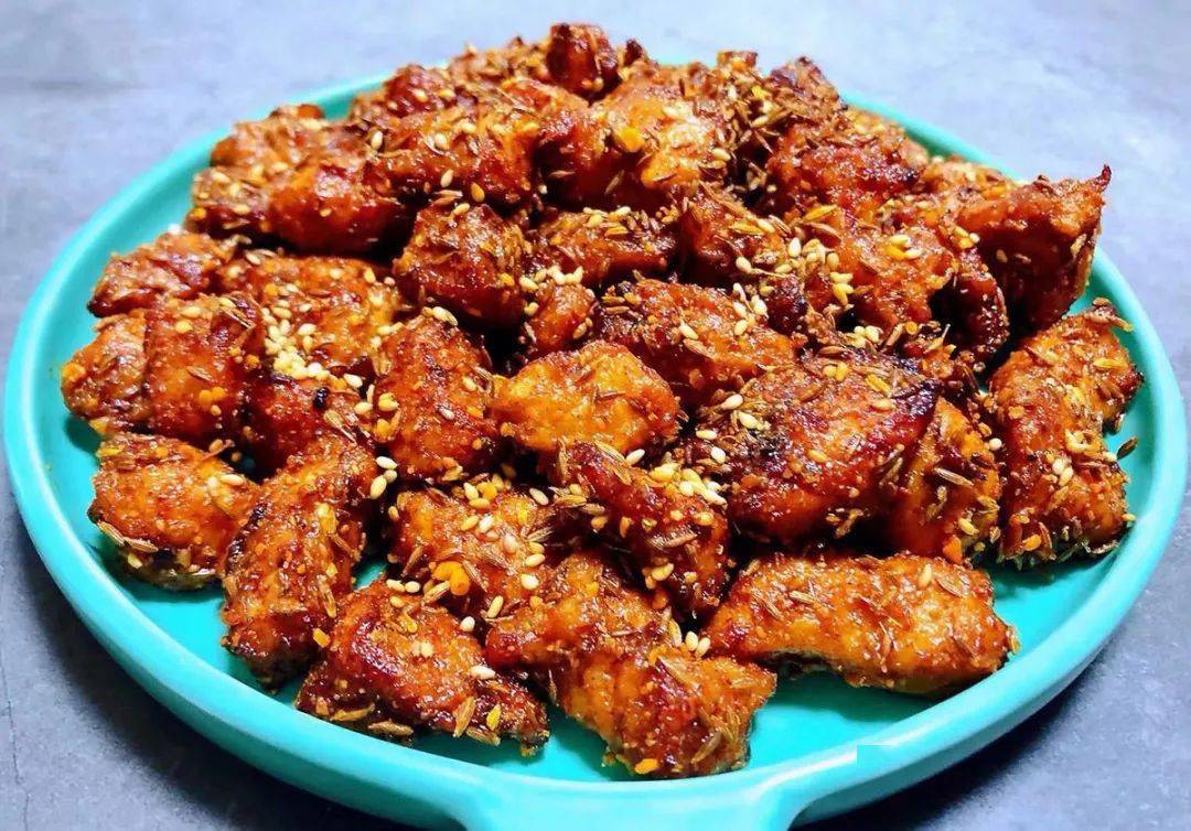 孜然香辣鸡丁鸡胸脯肉500g葱10g姜5g一品鲜酱油1勺蚝油0.