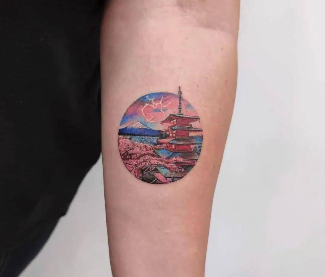 美丽的富士山纹身