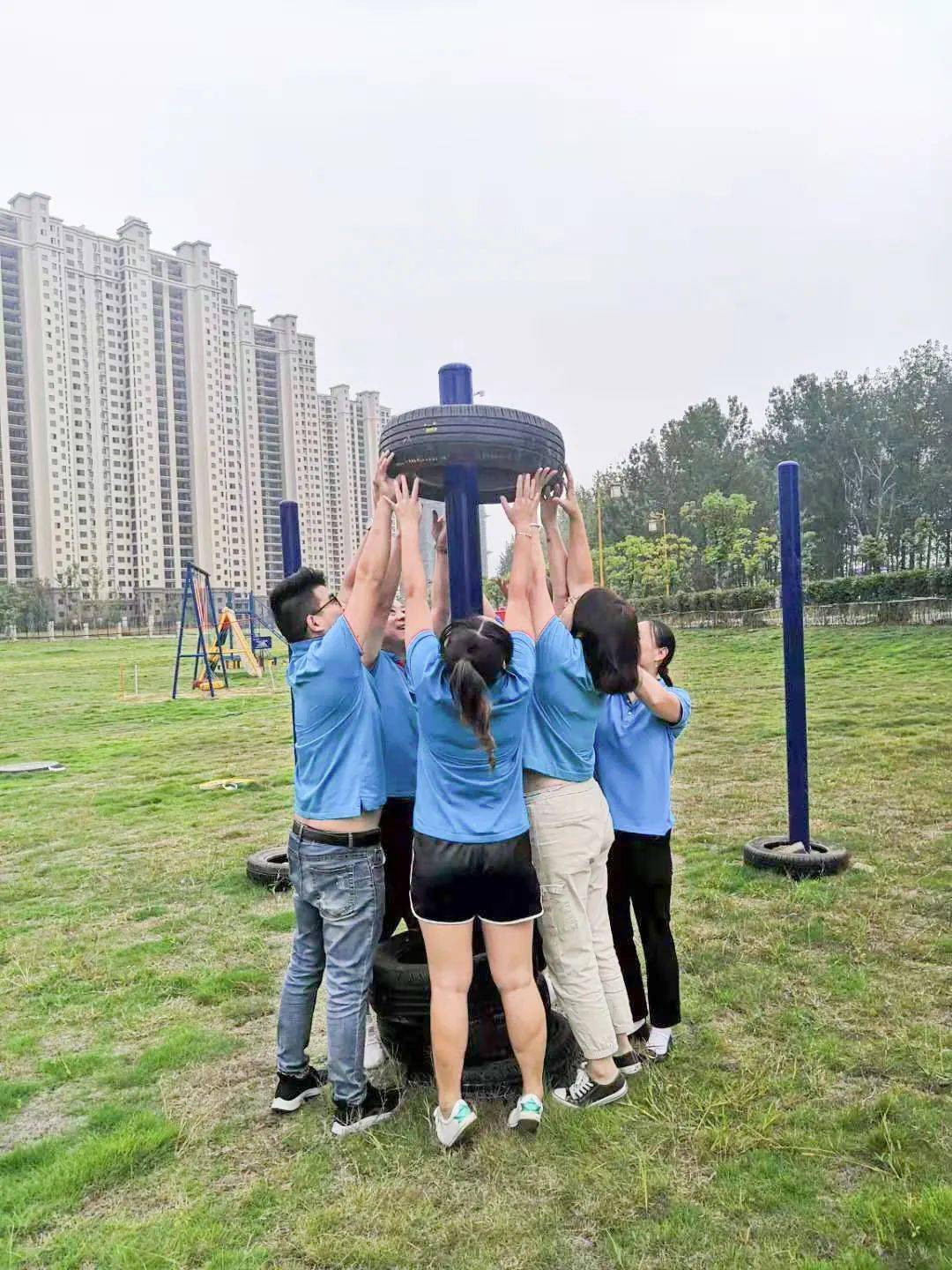 4a景区里的秋冬团建拓展居然可以这样玩是时候@你的hr了