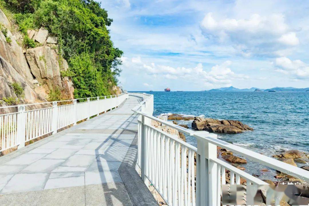 鹽田食街,大小梅沙從沙頭角中英街附近向東綿延鹽田海濱棧道全長約19