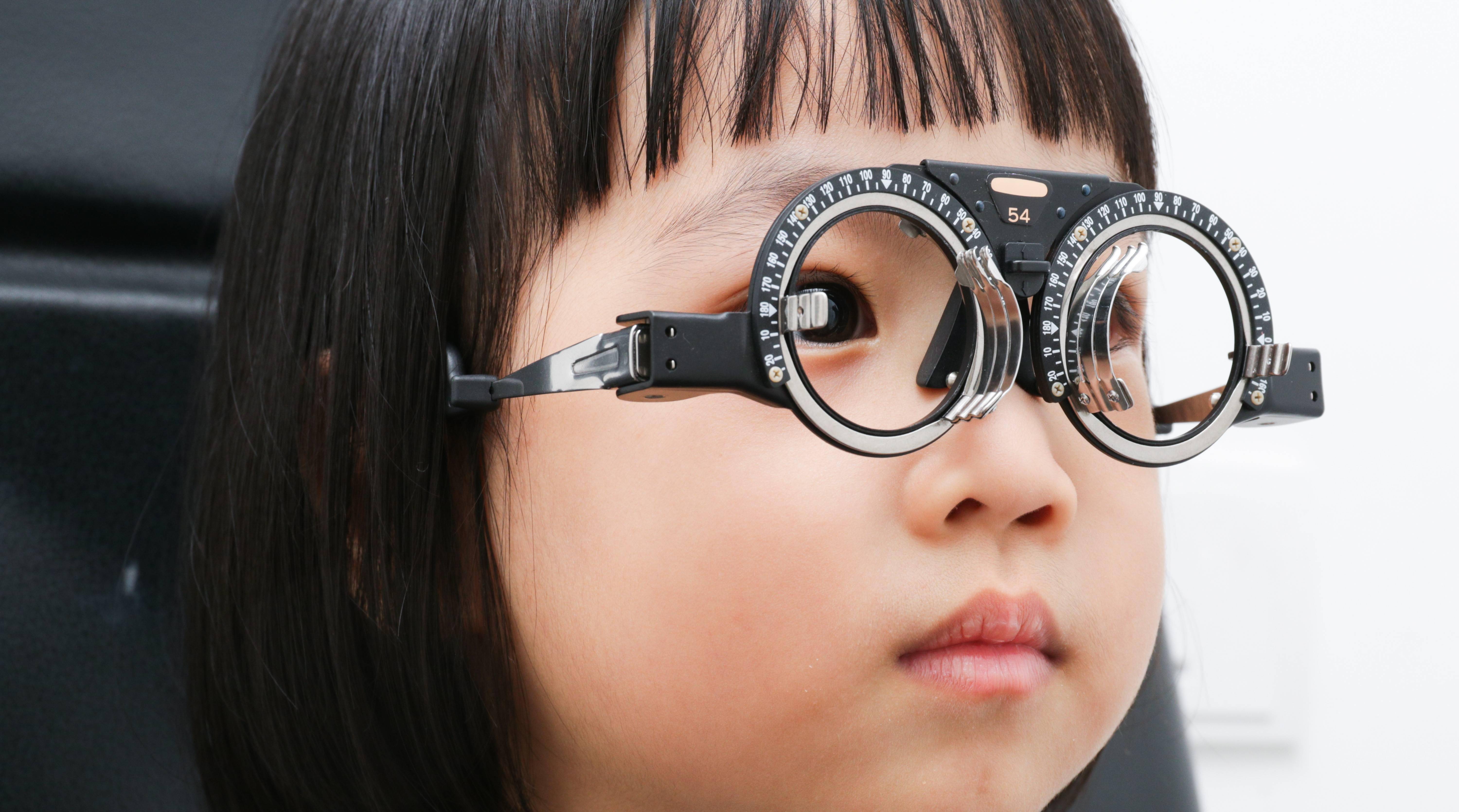 邹迎|世界爱眼日丨我国青少年近视率超50%，户外运动可延缓近视进展