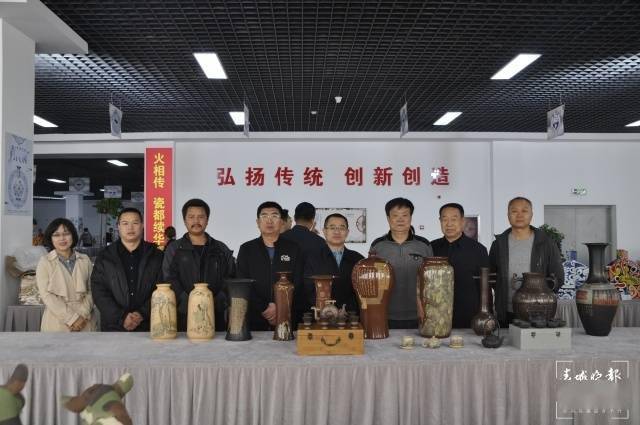 中国创纪录！建水紫陶获第十一届陶瓷产品设计大赛金奖32个