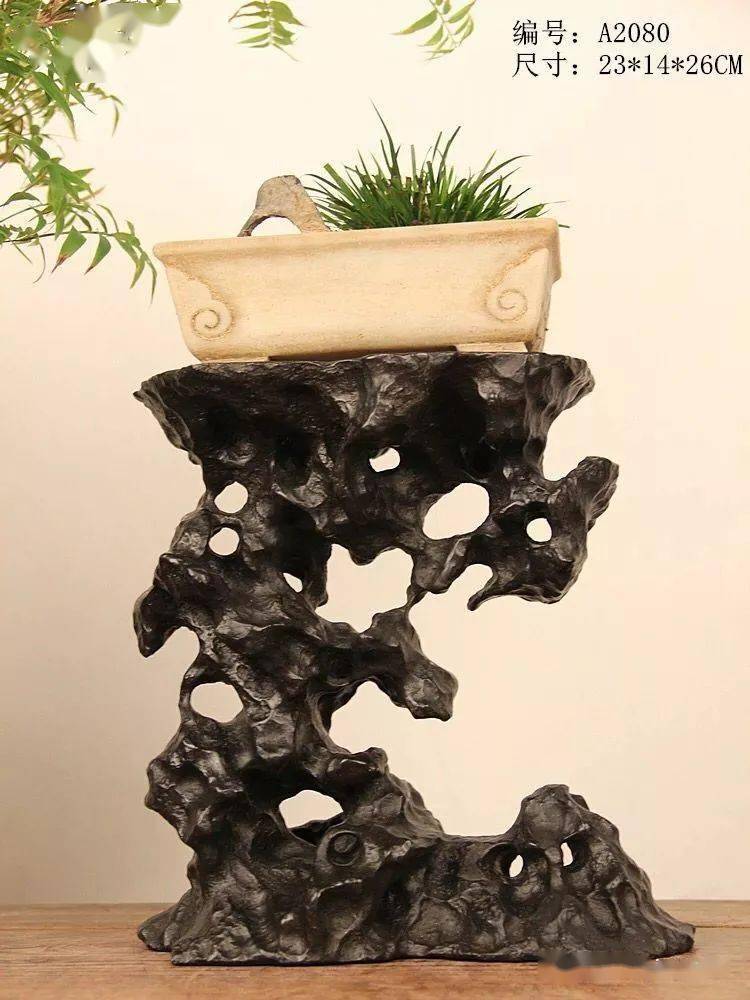 古色古香的石架