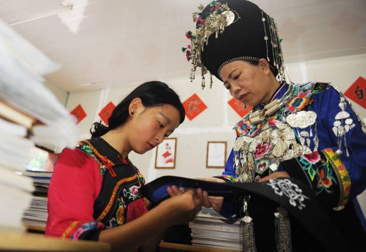 武陵 【锦绣计划·巾帼风采?】吴仙花:校园传授“针”功夫 创新理念“绣”时尚