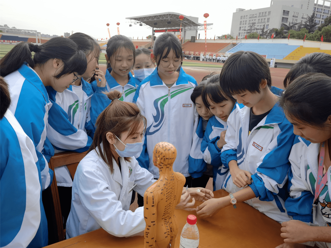 绵阳科学城一中火箭班图片