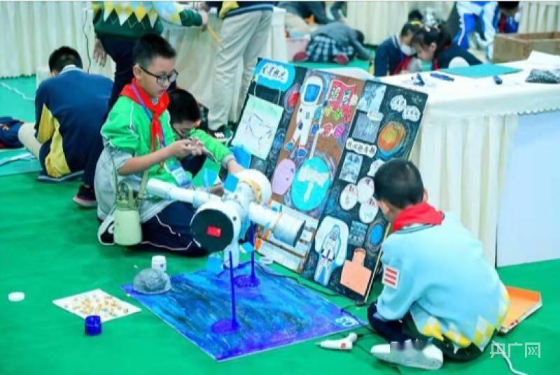 中小学|成都高新区第七届中小学科技创新教育节开幕