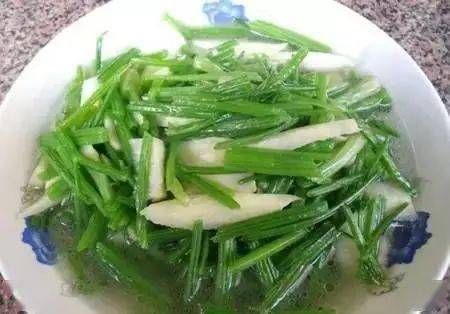 芹菜怎么炒不会有水 e8869acc60fe4854aa1cc94070cad6e7.jpeg