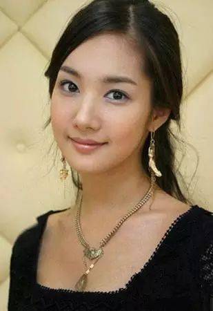 整容太多脸会崩变脸女王朴敏英不也照样美上天